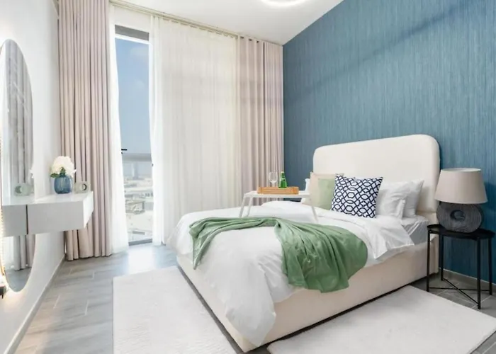 Spacious 2Br With Scenic Balcony Outlook At Mesk 1 By Vibel