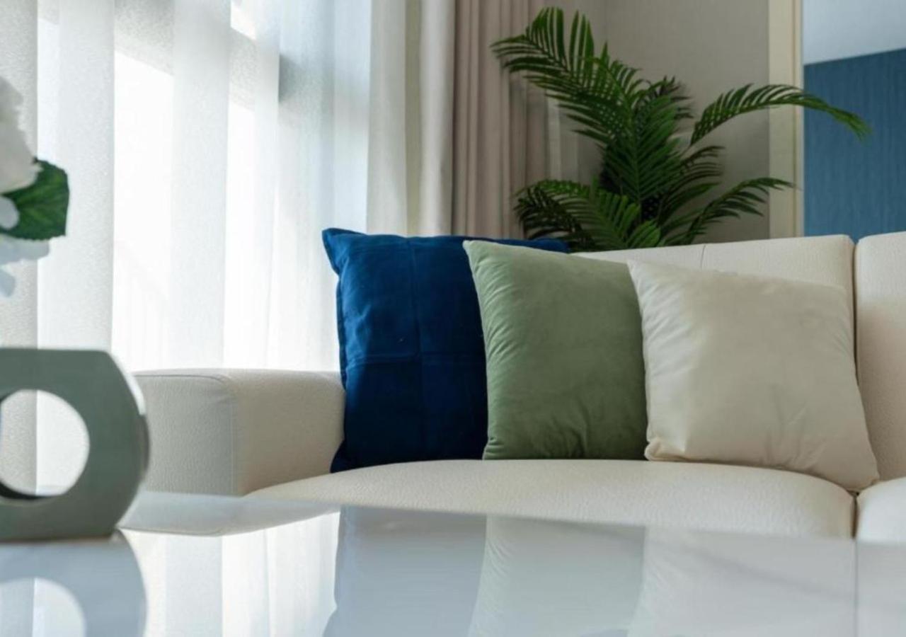Spacious 2br With Scenic Balcony Outlook At Mesk 1 By Vibel Apartment Dubai